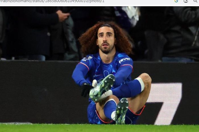 2 Kali Terpeleset Berujung Chelsea Kebobolan, Marc Cucurella Buang Sepatunya ke Tong Sampah dan Minta Maaf